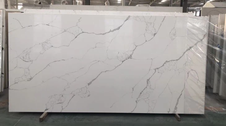 Calacatta Quartz kamenné desky