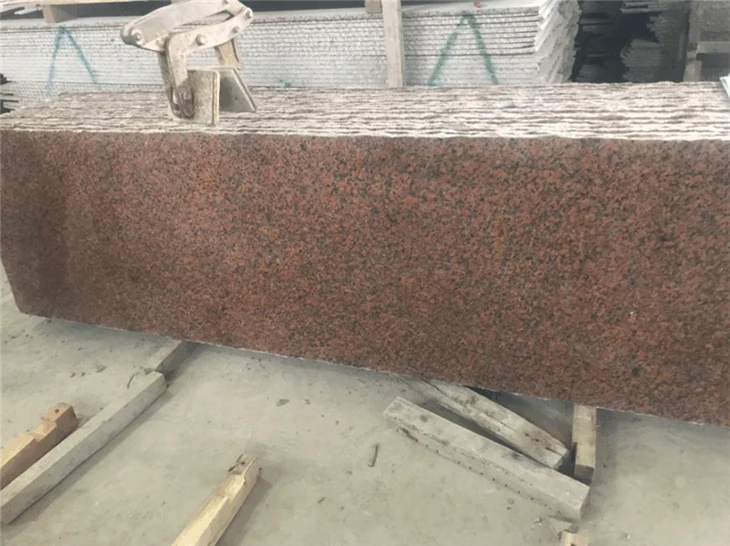 G562 Maple Red Granite in Kitchen